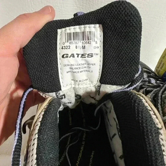 NWT Gates Men’s Hiking Boots - Picture 5 of 6